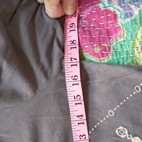 Johnny Was Embroidered Tee. - Picture 8 of 8